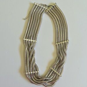 NEW Elegant Chunky Silver Tone Statement Necklace❤️